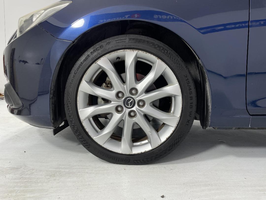 Photo '10' of Mazda Mazda3