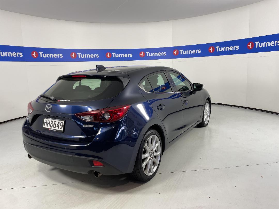 Photo '7' of Mazda Mazda3