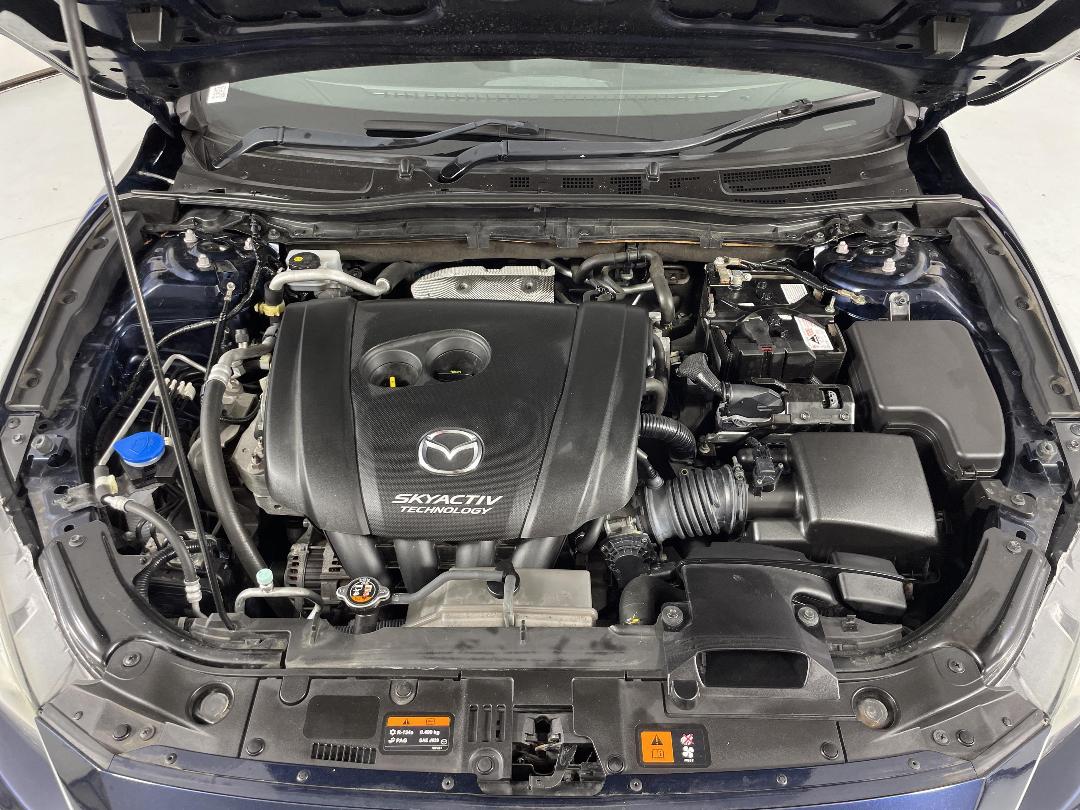 Photo '13' of Mazda Mazda3