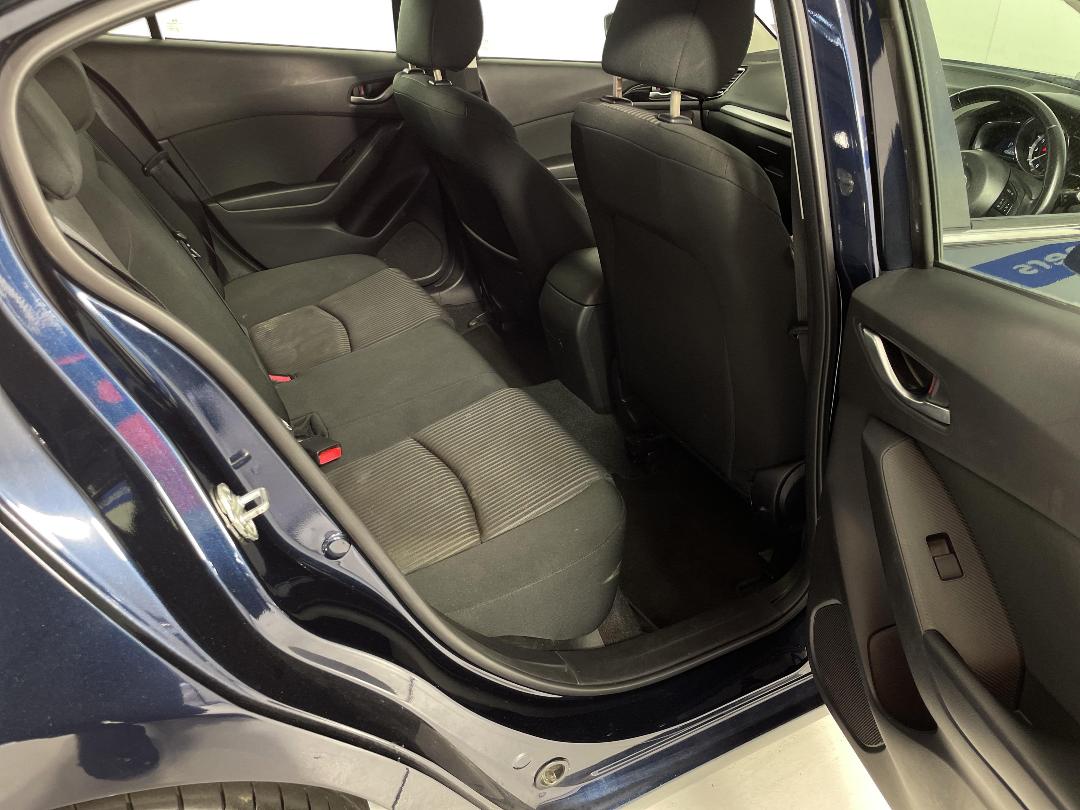 Photo '20' of Mazda Mazda3