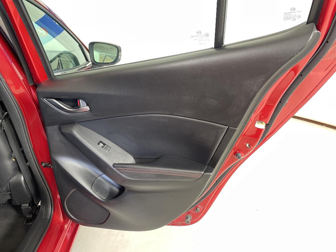 Photo '19' of Mazda Mazda3 Photo '19' of Mazda Mazda3