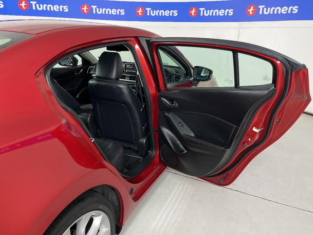 Photo '19' of Mazda Mazda3