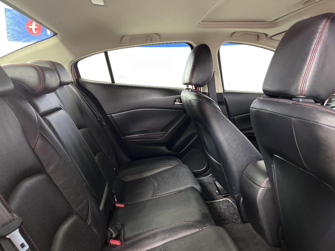 Photo '20' of Mazda Mazda3