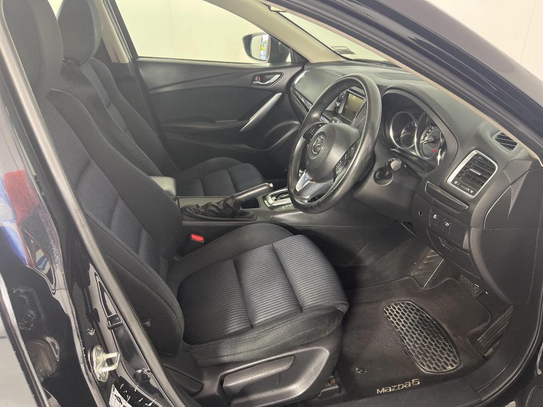 Photo '16' of Mazda Mazda6