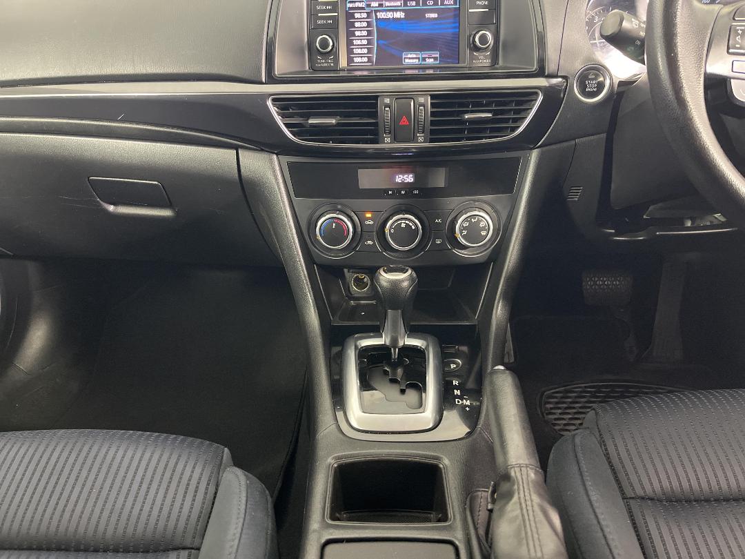 Photo '18' of Mazda Mazda6