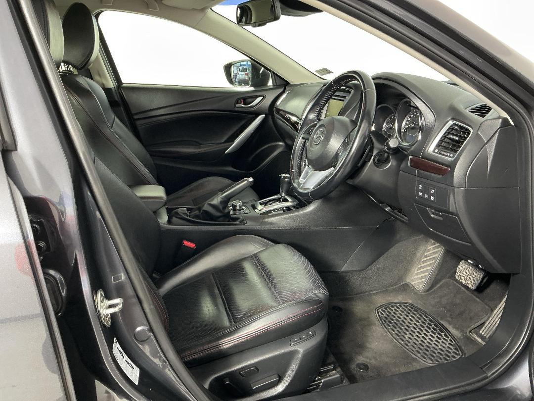 Photo '16' of Mazda Mazda6