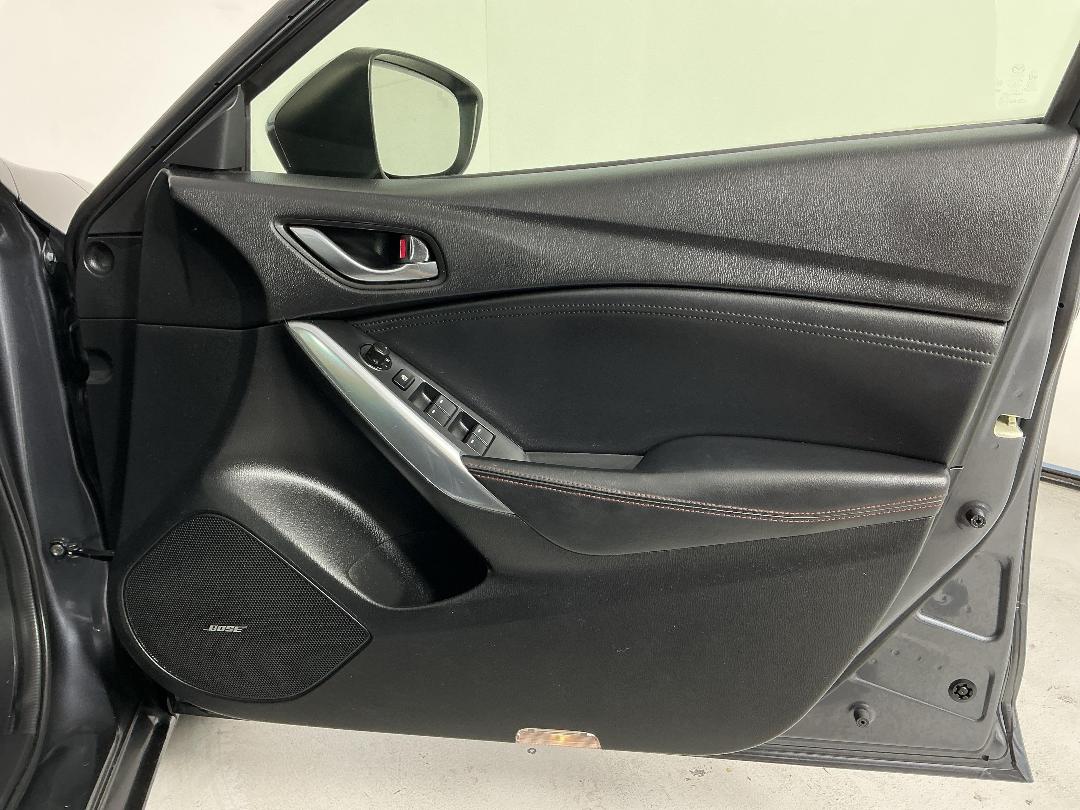 Photo '15' of Mazda Mazda6