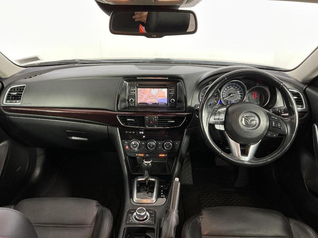 Photo '17' of Mazda Mazda6