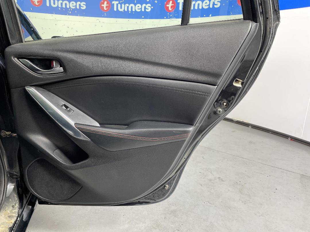 Photo '19' of Mazda Mazda6