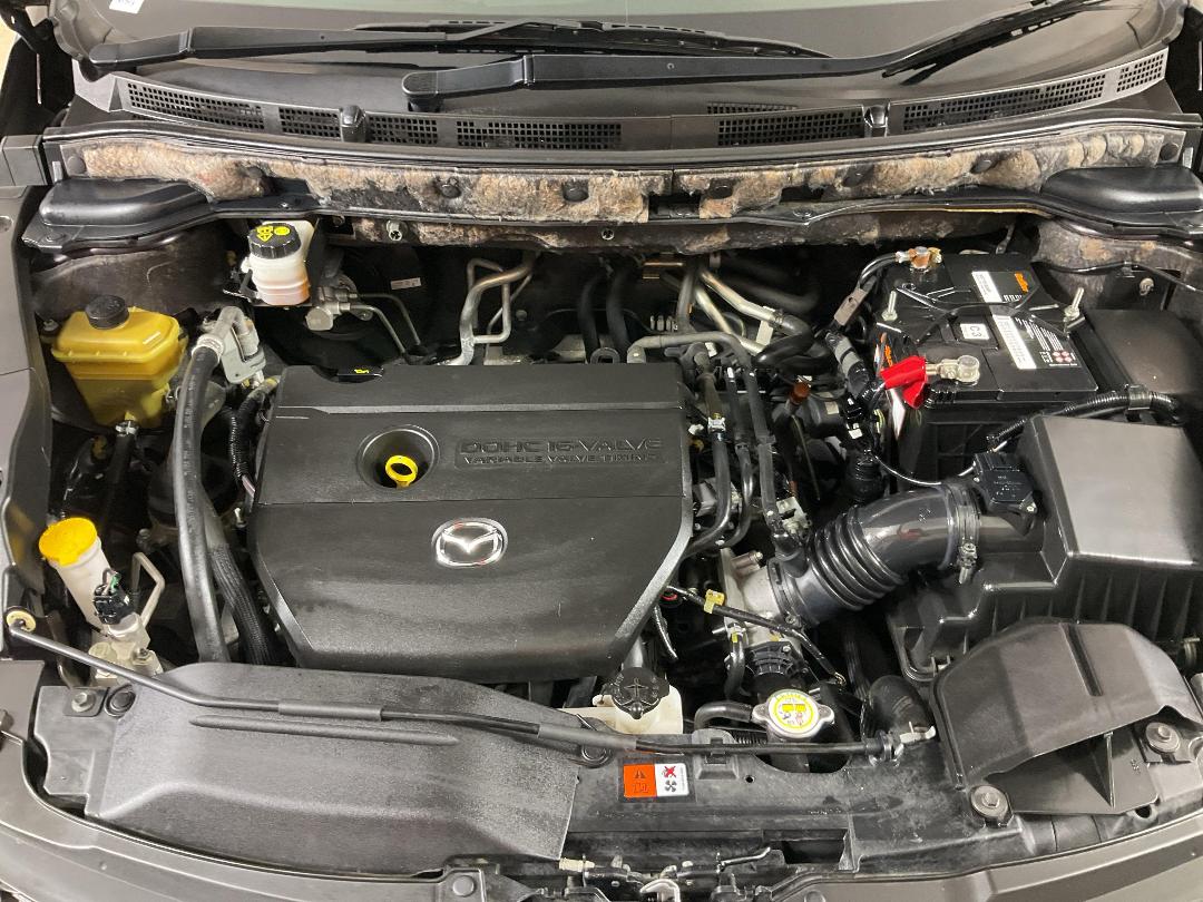 Photo '13' of Mazda MPV Photo '13' of Mazda MPV