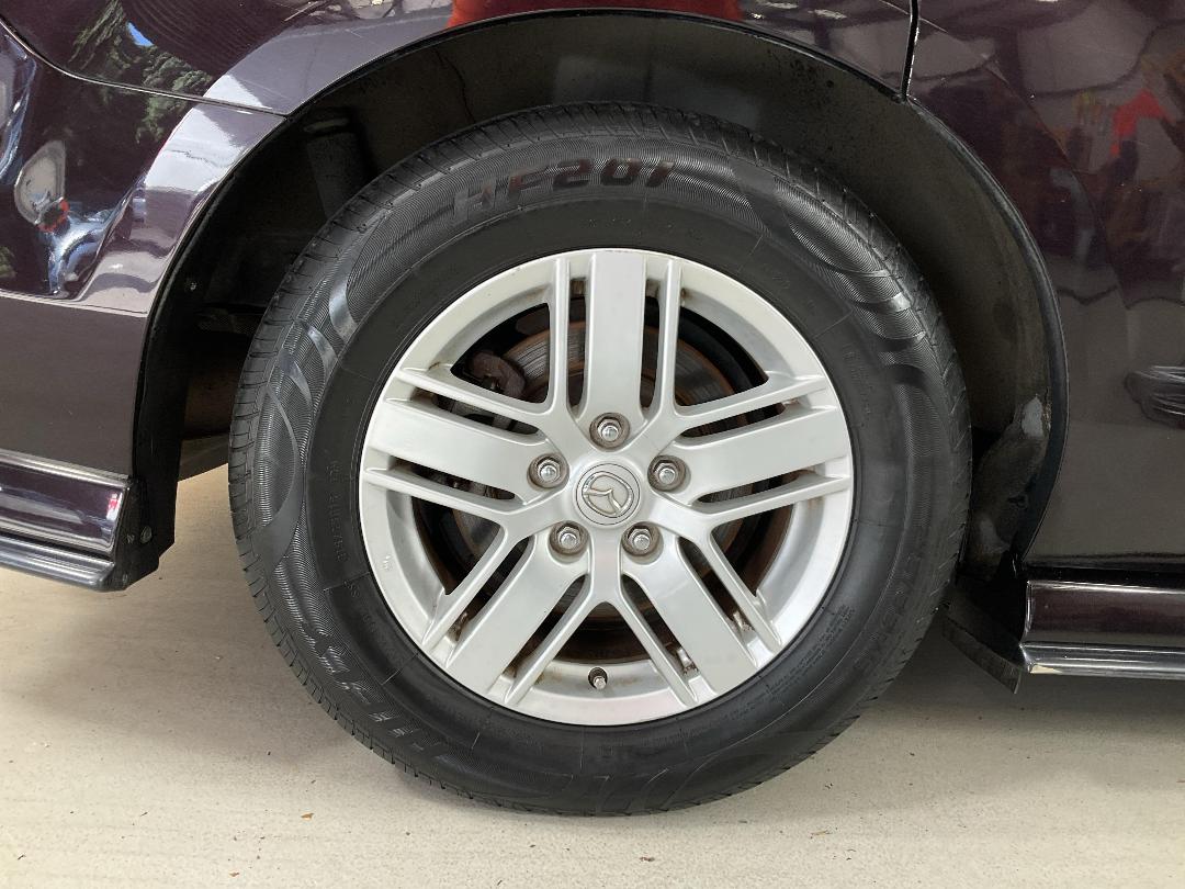 Photo '12' of Mazda MPV Photo '12' of Mazda MPV