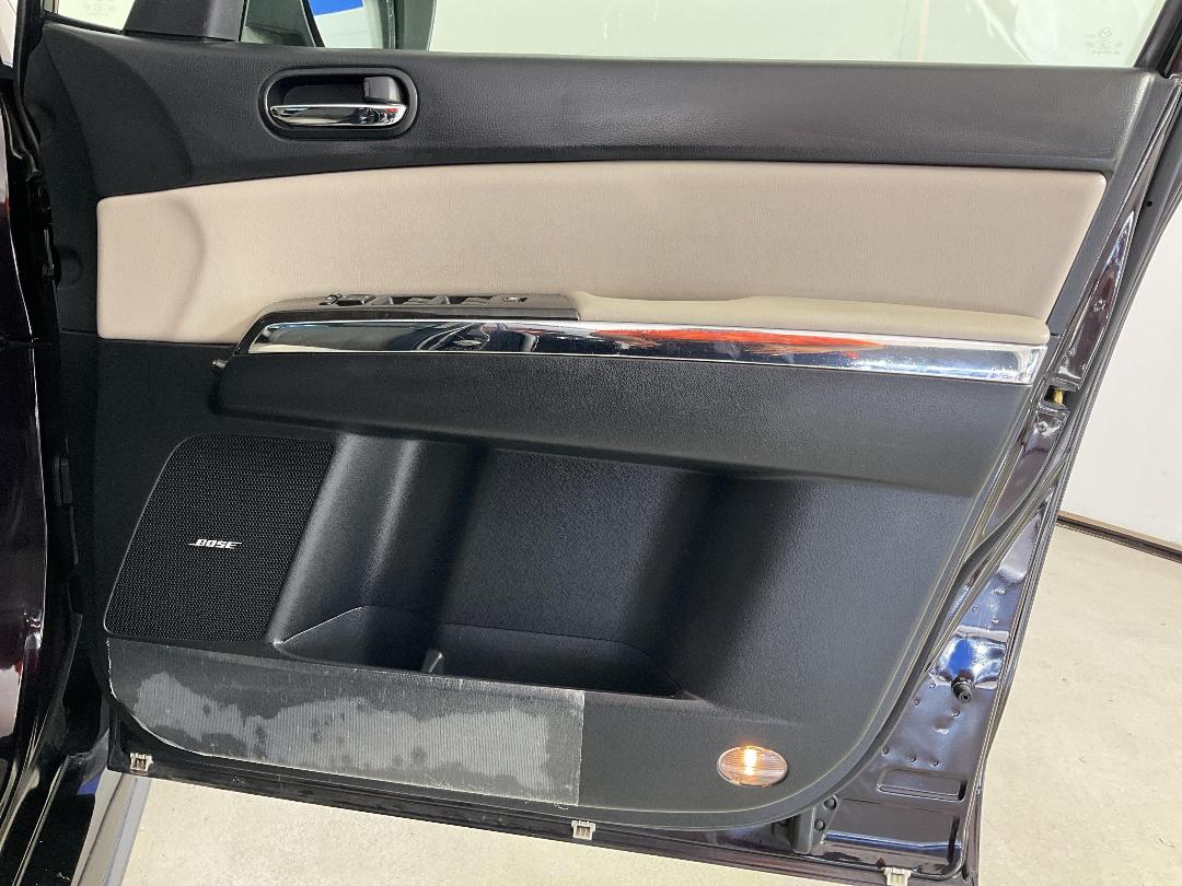 Photo '15' of Mazda MPV Photo '15' of Mazda MPV