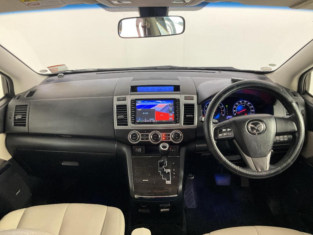 Photo '17' of Mazda MPV Photo '17' of Mazda MPV