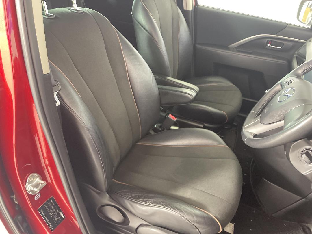 Photo '16' of Mazda Premacy Photo '16' of Mazda Premacy