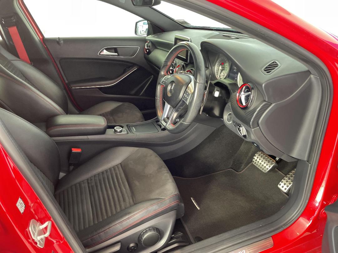 Photo '16' of Mercedes-Benz A-Class Photo '16' of Mercedes-Benz A-Class