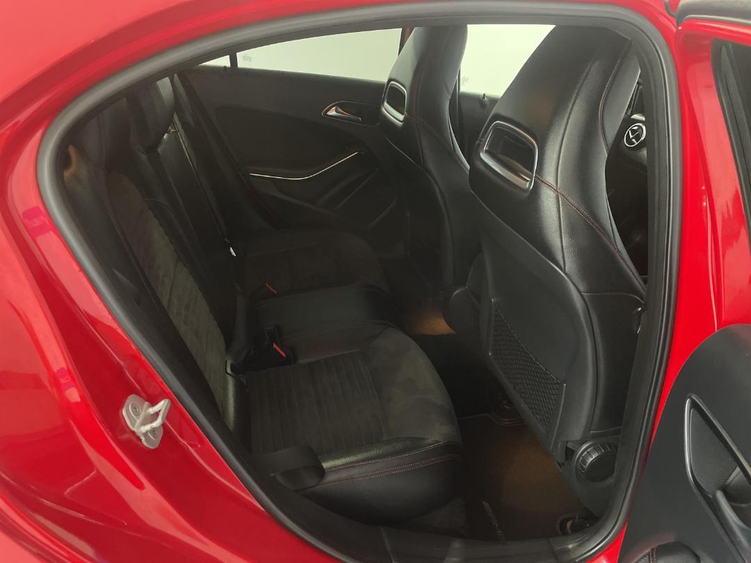 Photo '20' of Mercedes-Benz A180 Photo '20' of Mercedes-Benz A180