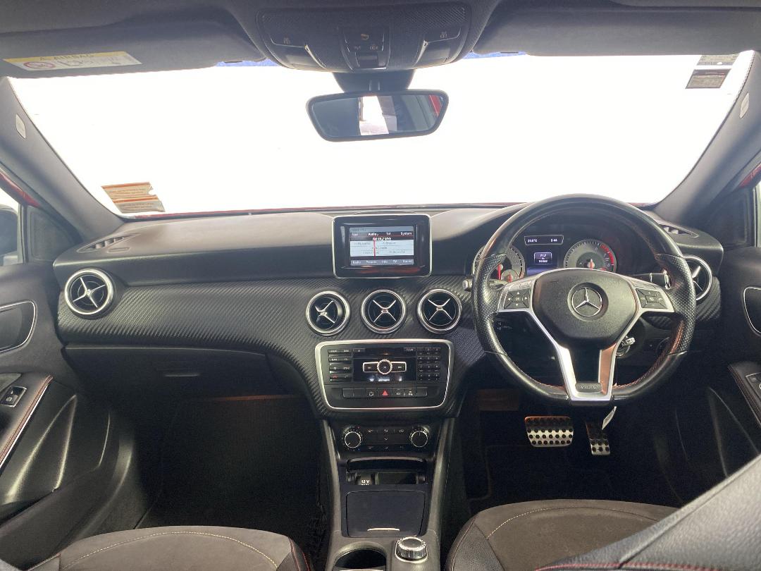 Photo '17' of Mercedes-Benz A180