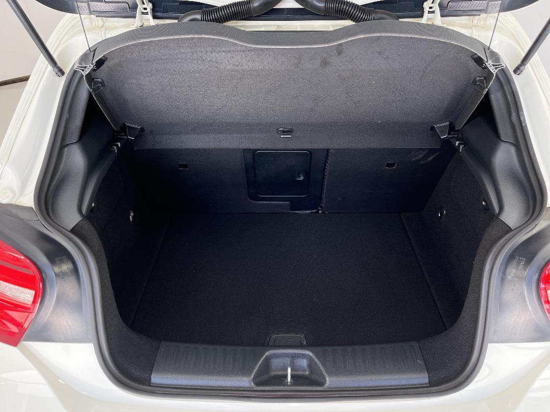 Photo '14' of Mercedes-Benz A180 Photo '14' of Mercedes-Benz A180