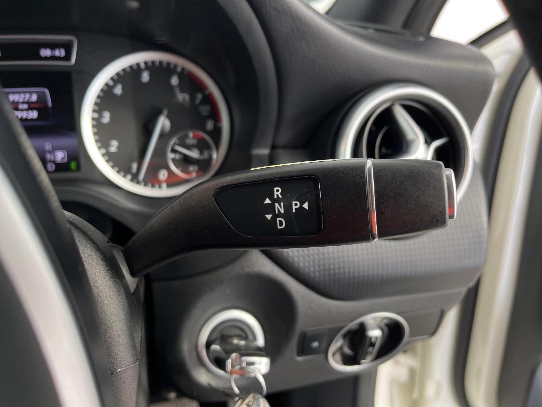 Photo '30' of Mercedes-Benz A180 Photo '30' of Mercedes-Benz A180