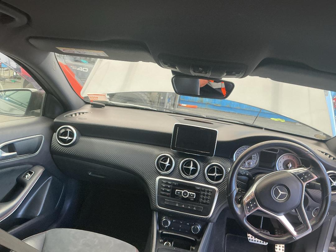 Photo '25' of Mercedes-Benz A180 Photo '25' of Mercedes-Benz A180