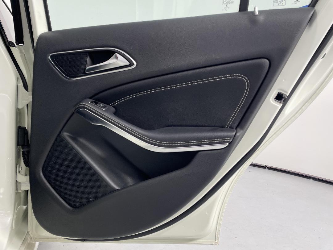 Photo '19' of Mercedes-Benz A180