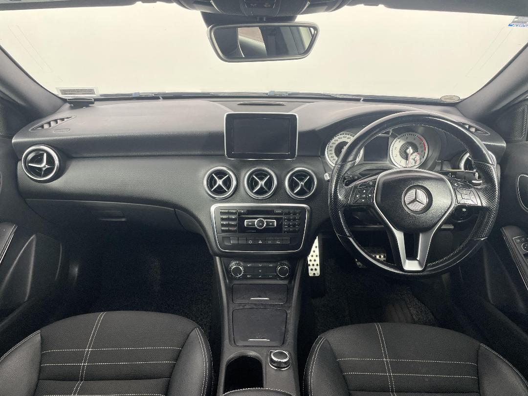 Photo '17' of Mercedes-Benz A180