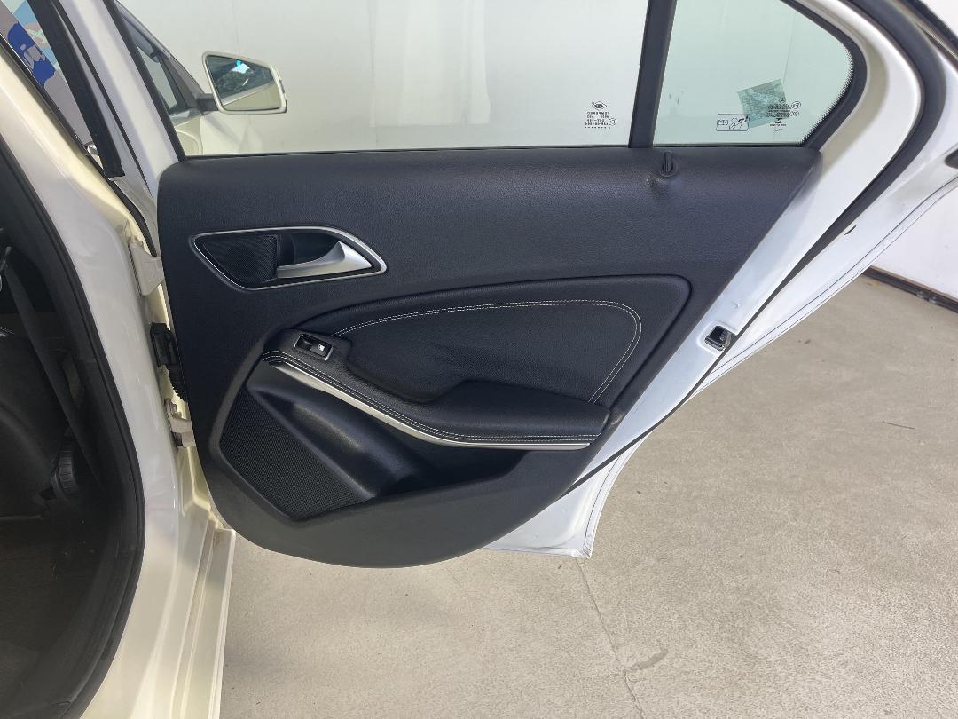 Photo '19' of Mercedes-Benz A180