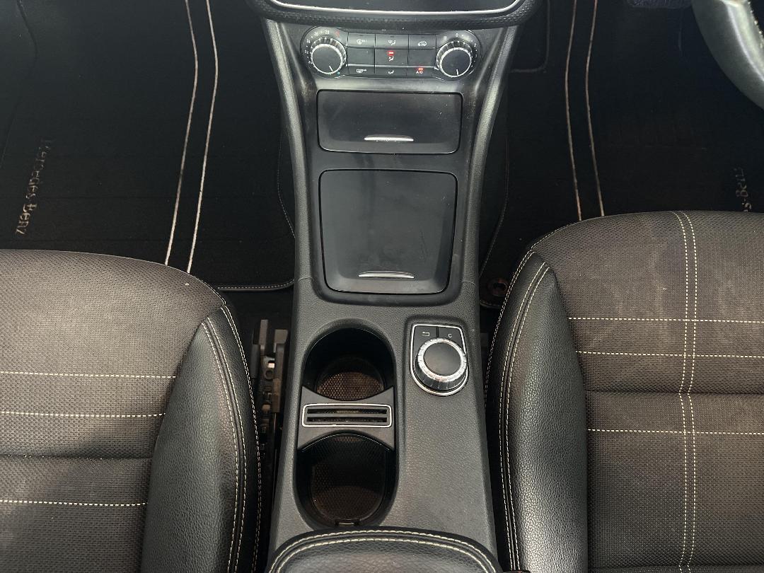 Photo '18' of Mercedes-Benz A180