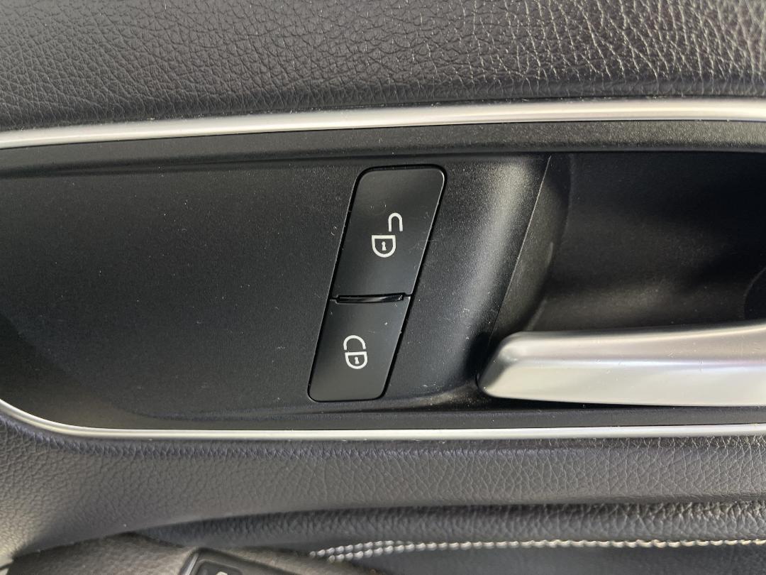 Photo '25' of Mercedes-Benz A180