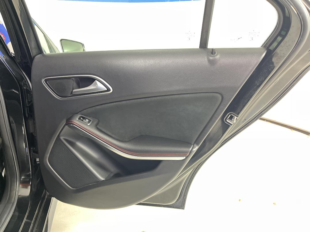 Photo '19' of Mercedes-Benz A180