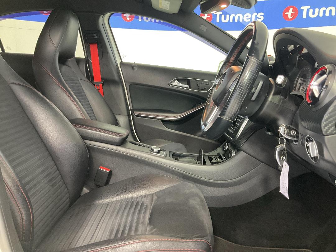 Photo '16' of Mercedes-Benz A250