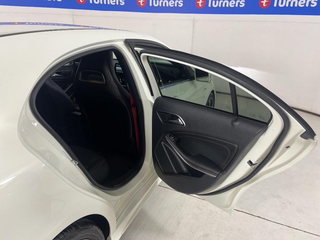 Photo '19' of Mercedes-Benz A250