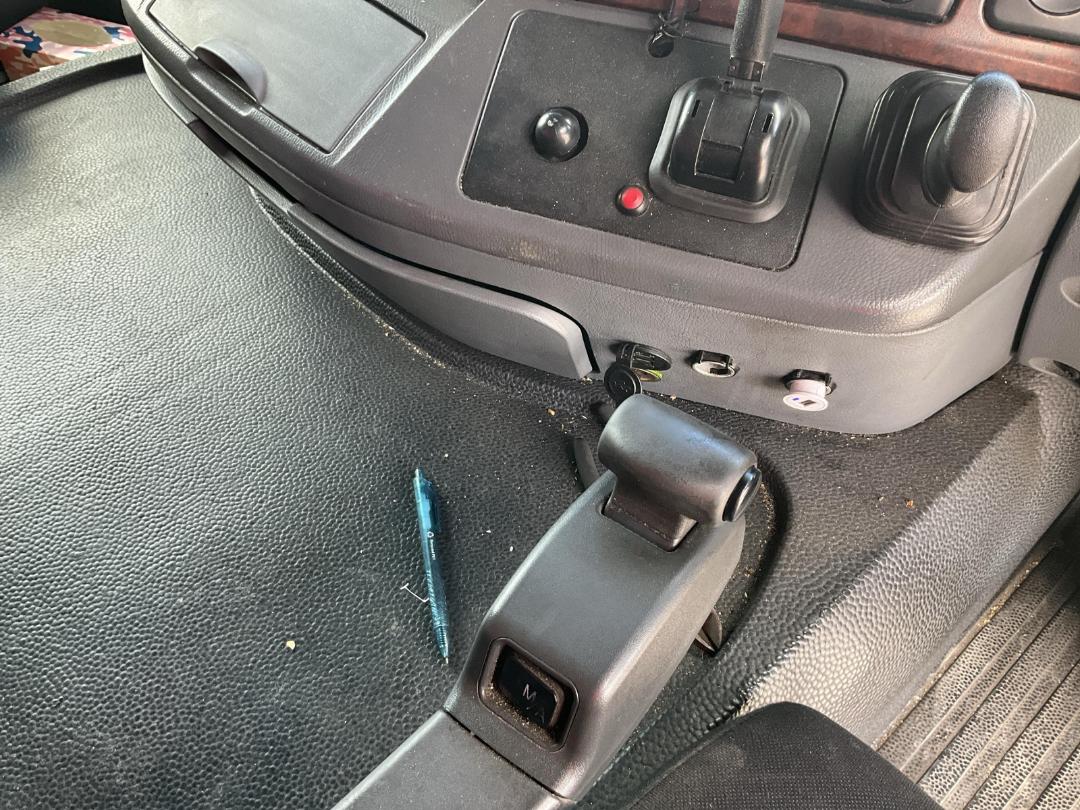 Photo '17' of Mercedes-Benz ACTROS 3251L/52 Curtainsider Photo '17' of Mercedes-Benz ACTROS 3251L/52 Curtainsider