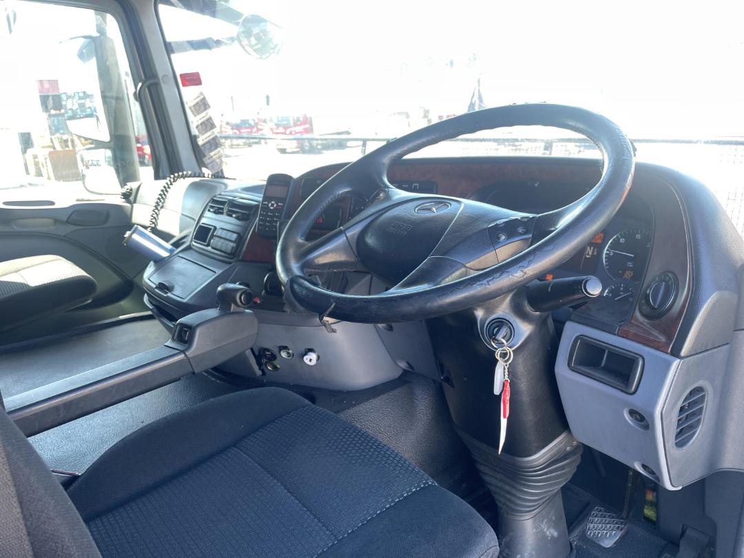 Photo '36' of Mercedes-Benz ACTROS 3251L/52 Curtainsider Photo '36' of Mercedes-Benz ACTROS 3251L/52 Curtainsider