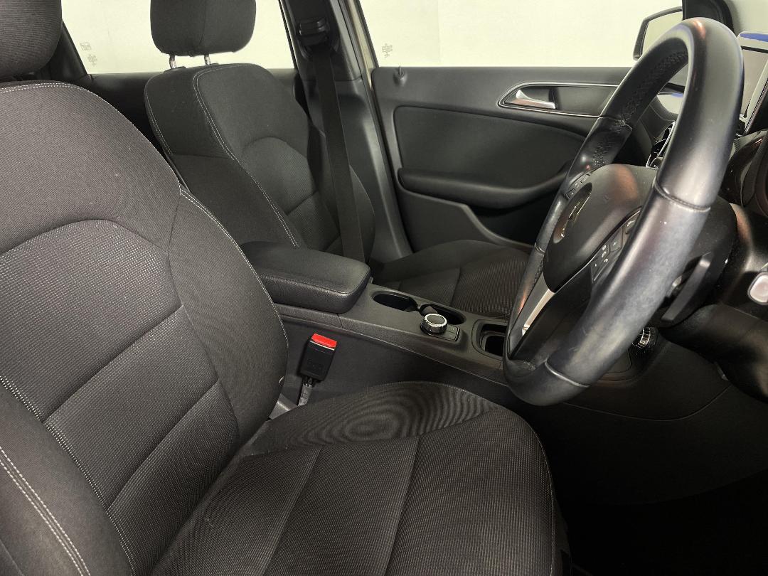 Photo '16' of Mercedes-Benz B-Class Photo '16' of Mercedes-Benz B-Class