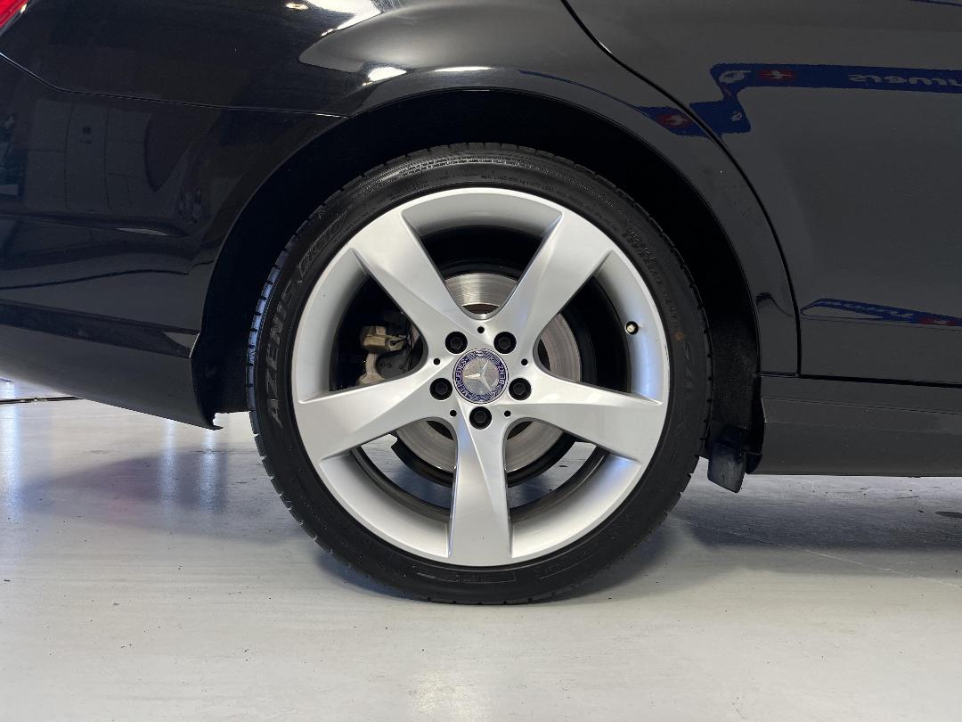 Photo '12' of Mercedes-Benz C-Class