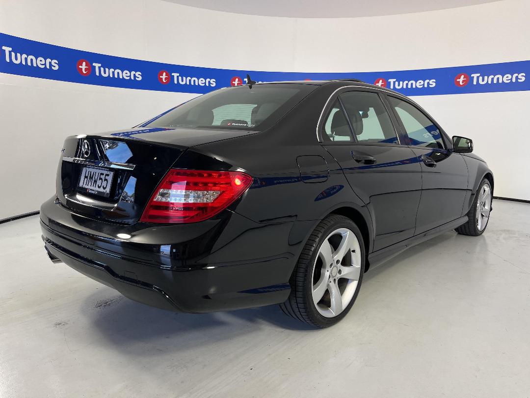 Photo '7' of Mercedes-Benz C-Class