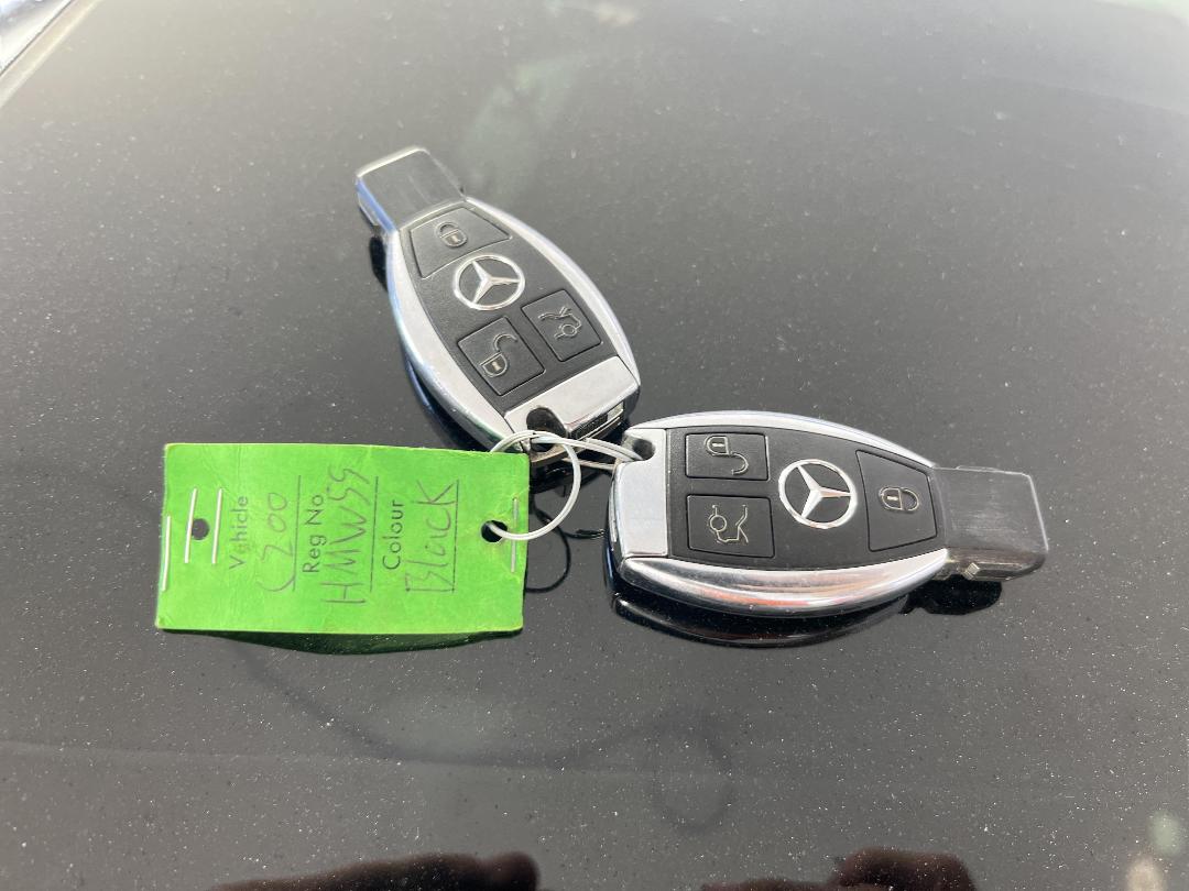 Photo '22' of Mercedes-Benz C-Class