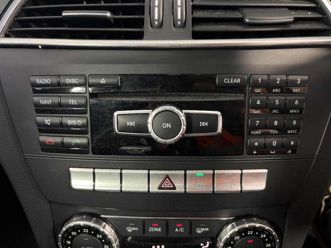 Photo '31' of Mercedes-Benz C-Class