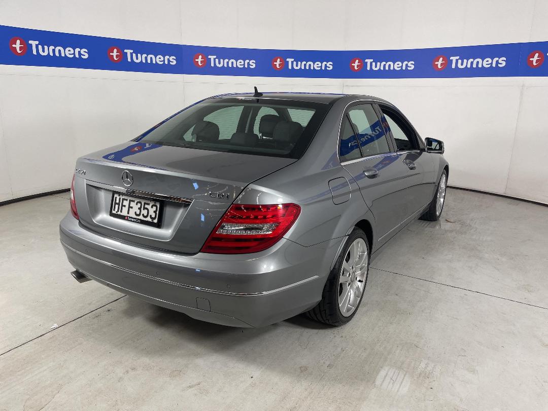 Photo '7' of Mercedes-Benz C-Class Photo '7' of Mercedes-Benz C-Class