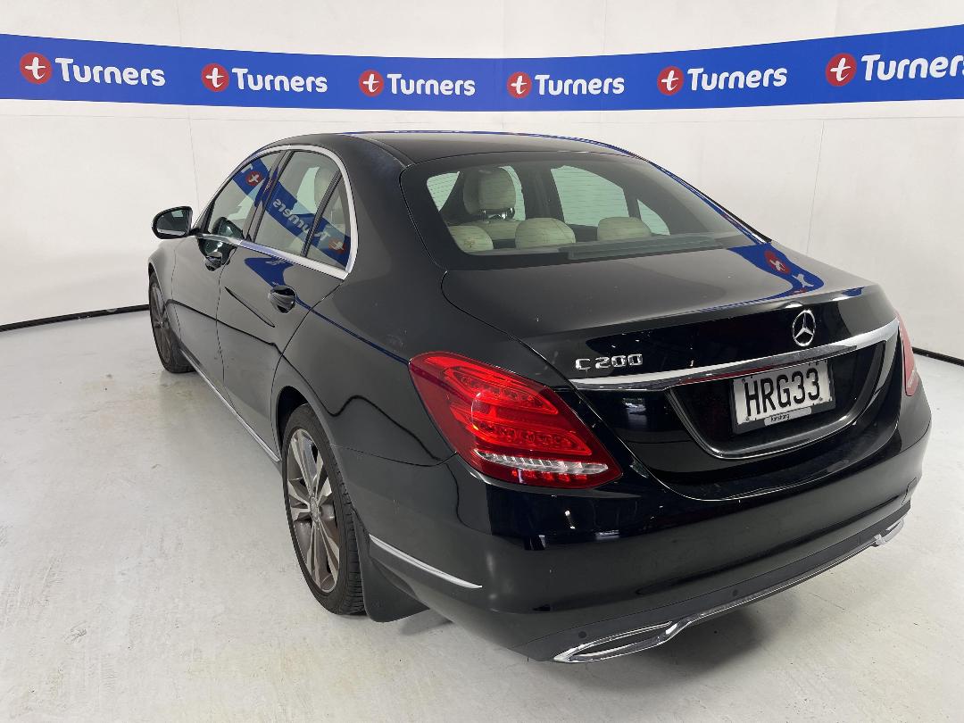 Photo '5' of Mercedes-Benz C-Class Photo '5' of Mercedes-Benz C-Class