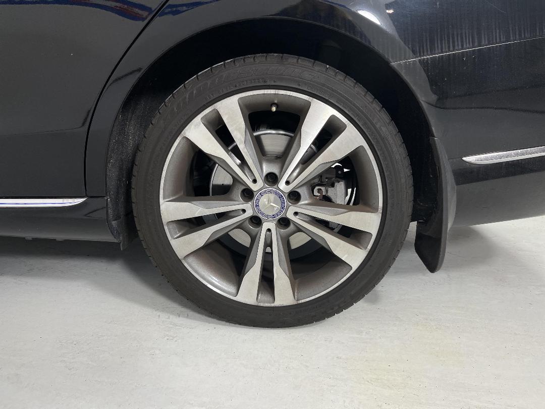 Photo '11' of Mercedes-Benz C-Class Photo '11' of Mercedes-Benz C-Class