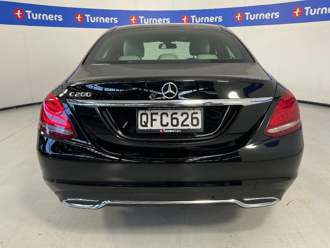 Photo '6' of Mercedes-Benz C-Class