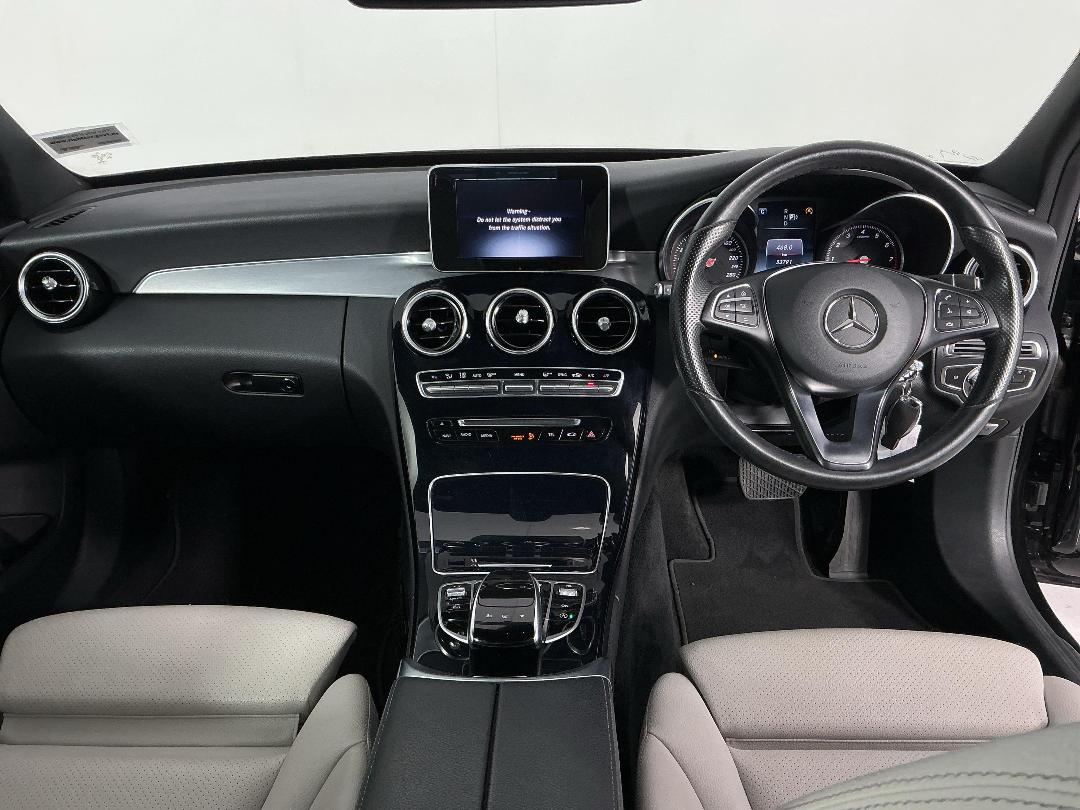 Photo '17' of Mercedes-Benz C-Class