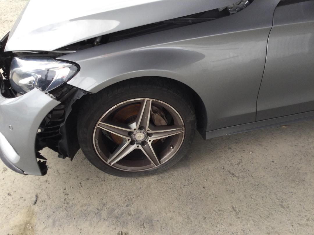 Photo '6' of Mercedes-Benz C220 Bluetec