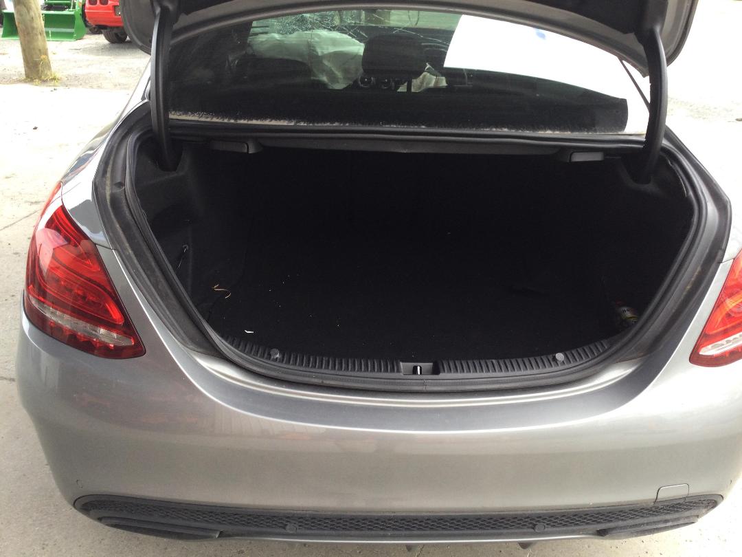 Photo '10' of Mercedes-Benz C220 Bluetec