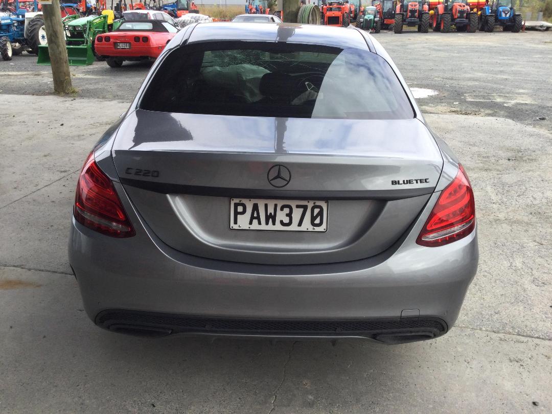 Photo '11' of Mercedes-Benz C220 Bluetec