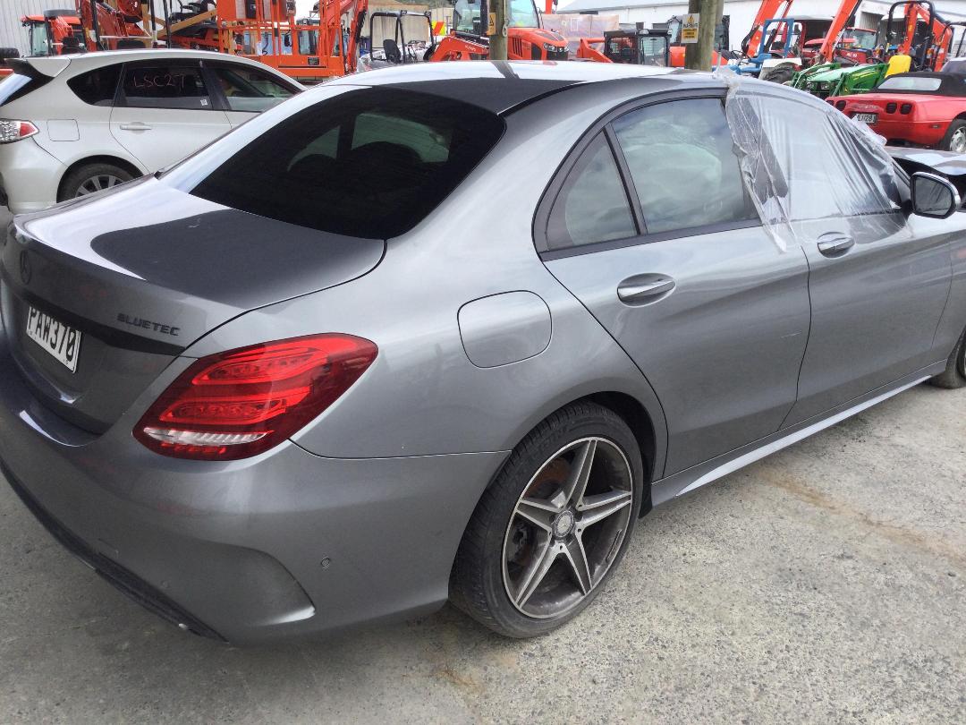 Photo '12' of Mercedes-Benz C220 Bluetec