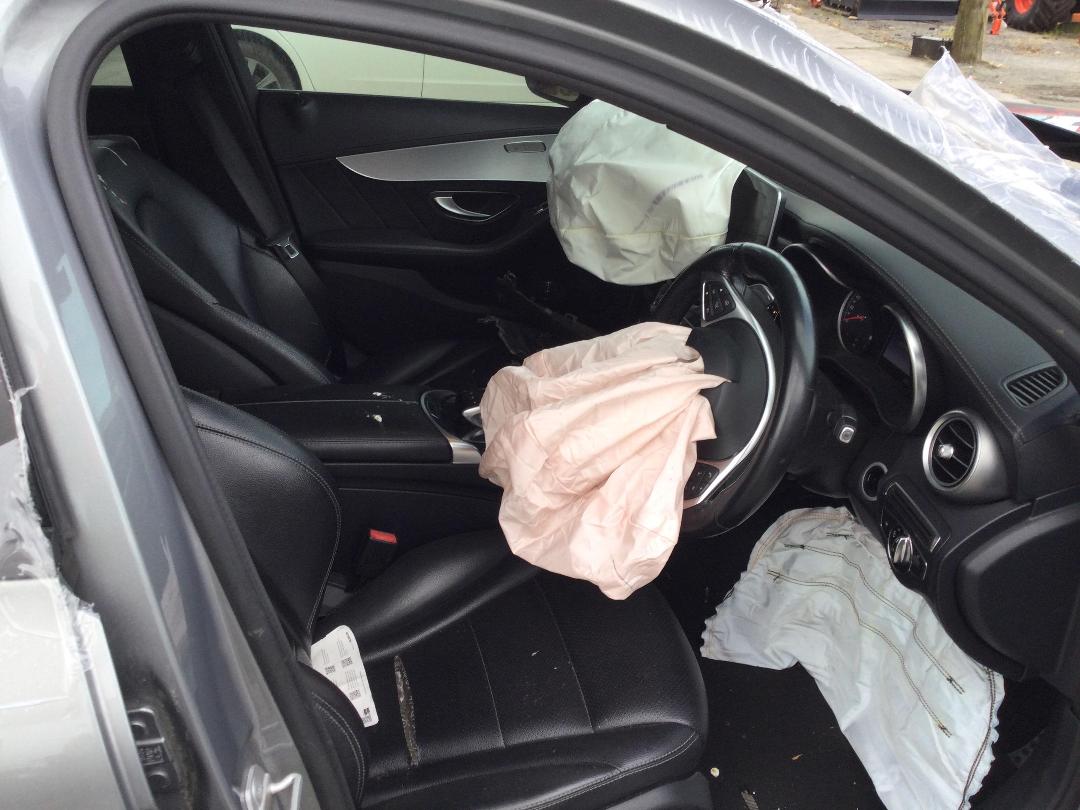 Photo '17' of Mercedes-Benz C220 Bluetec