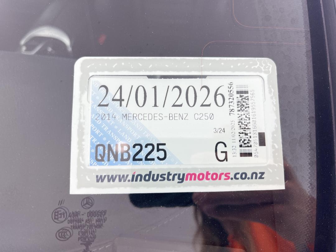 Photo '39' of Mercedes-Benz C250 Photo '39' of Mercedes-Benz C250